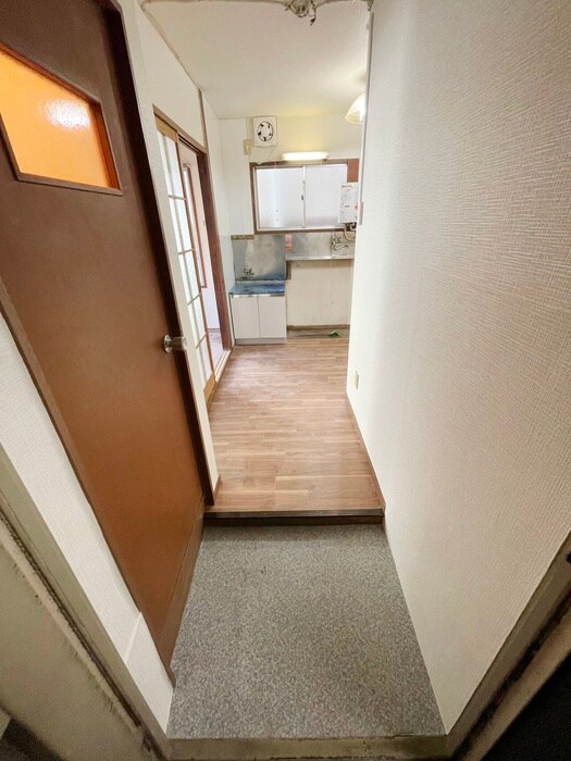 物件内観写真21　(玄関)