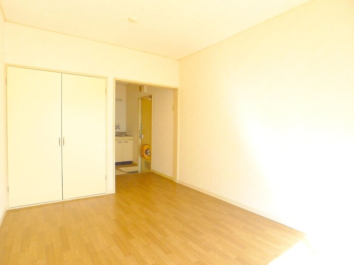 物件内観写真10　(居室)