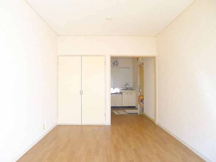 物件内観写真16　(居室)