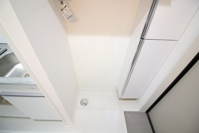 物件内観写真17　(洗濯機置場)