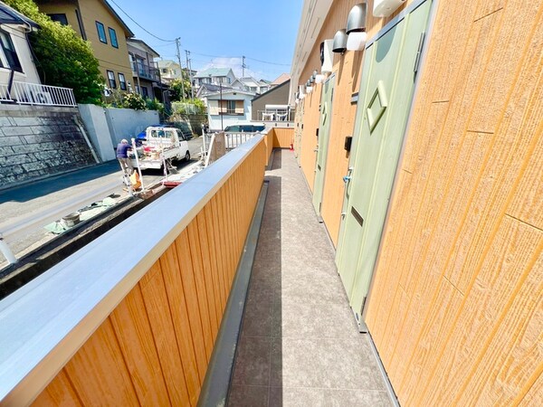 建築中
