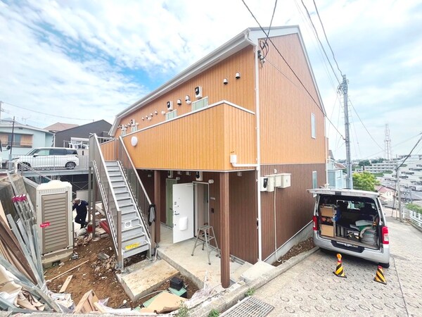 建築中