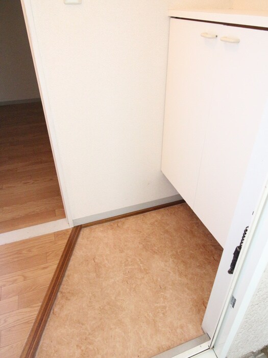 物件内観写真22　(玄関)