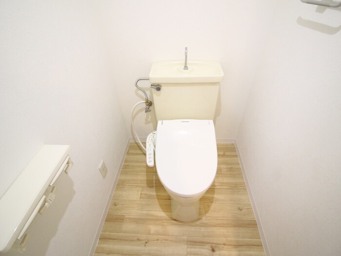 物件内観写真13　(トイレ)