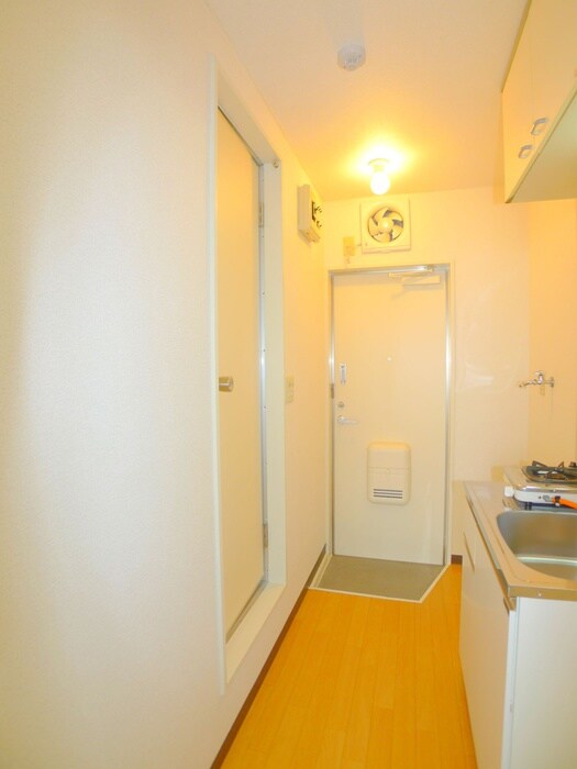 物件内観写真21　(廊下)