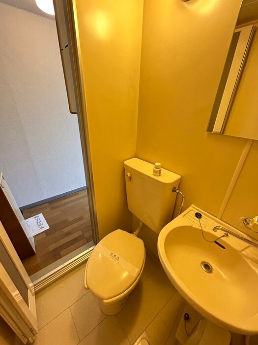 物件内観写真14　(トイレ)