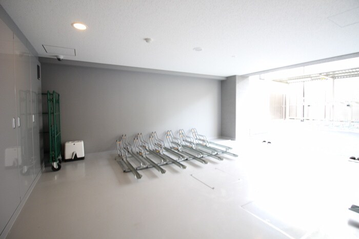 物件外観写真5　(駐輪場)