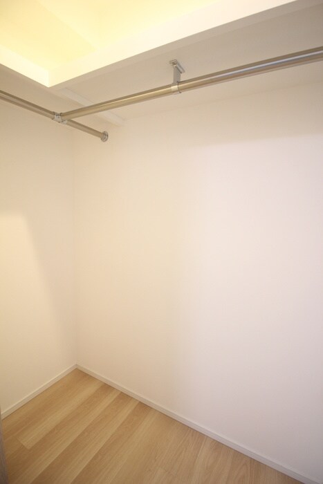 物件内観写真11　(収納)