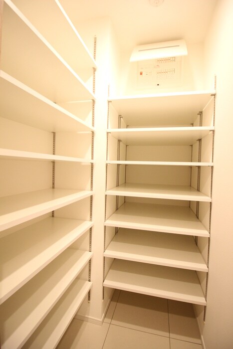 物件内観写真16　(靴箱)