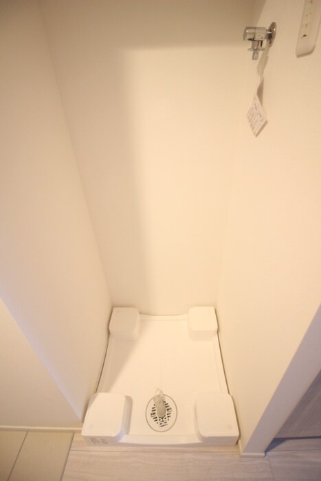 物件内観写真18　(洗濯機置場)