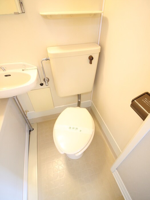 物件内観写真14　(トイレ)