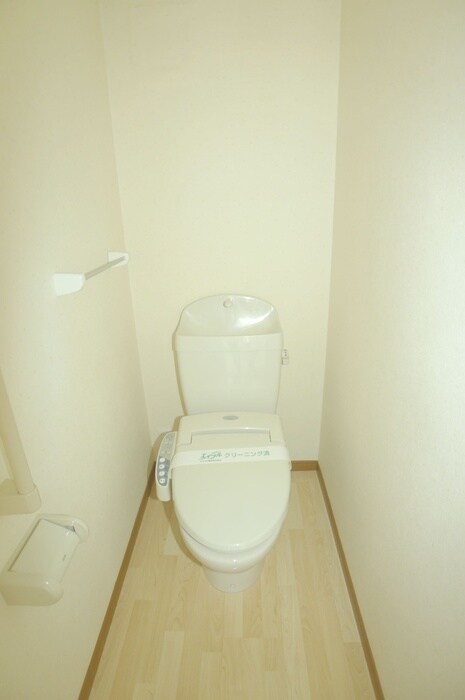 物件内観写真15　(トイレ)