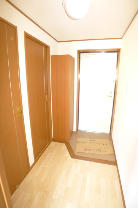 物件内観写真18　(廊下)