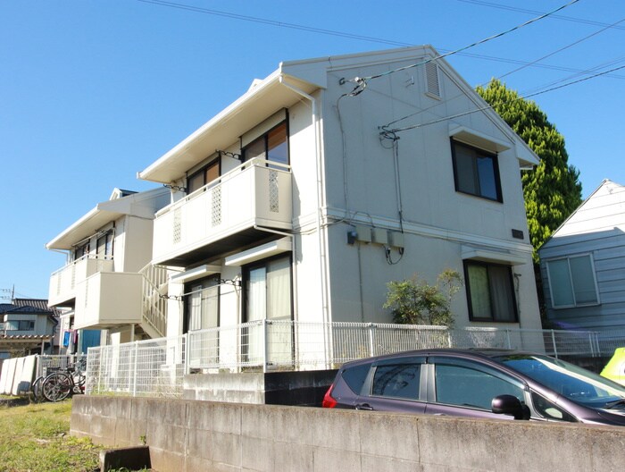 物件外観写真2　(駐輪場)