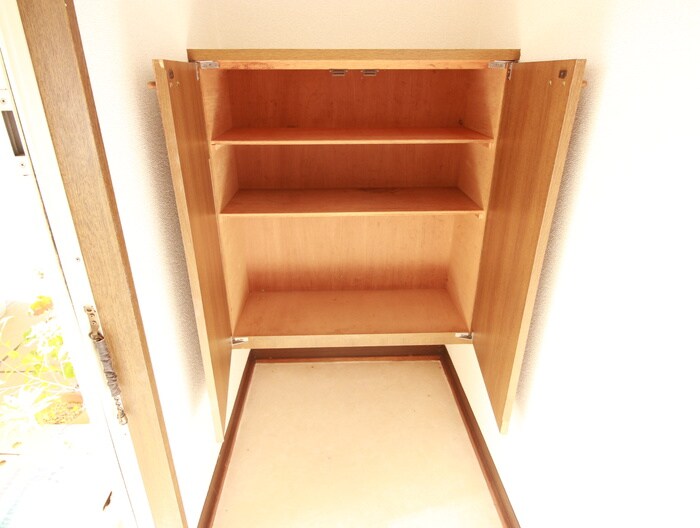 物件内観写真18　(靴箱)