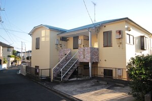 リ－ヴェル横浜白楽外観写真