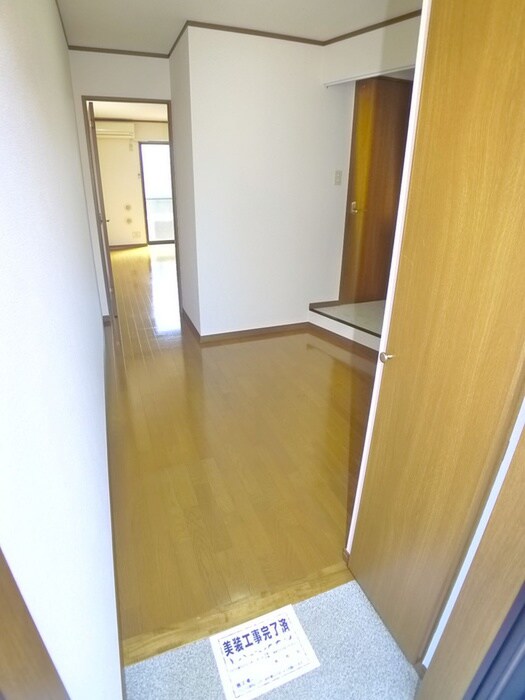 物件内観写真18　(靴箱)