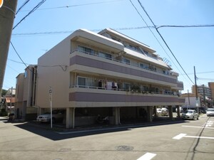 ジェイラム本牧外観写真