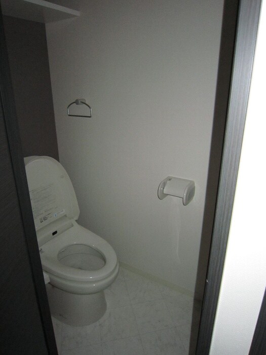 物件内観写真8　(トイレ)