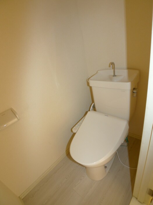 物件内観写真14　(トイレ)