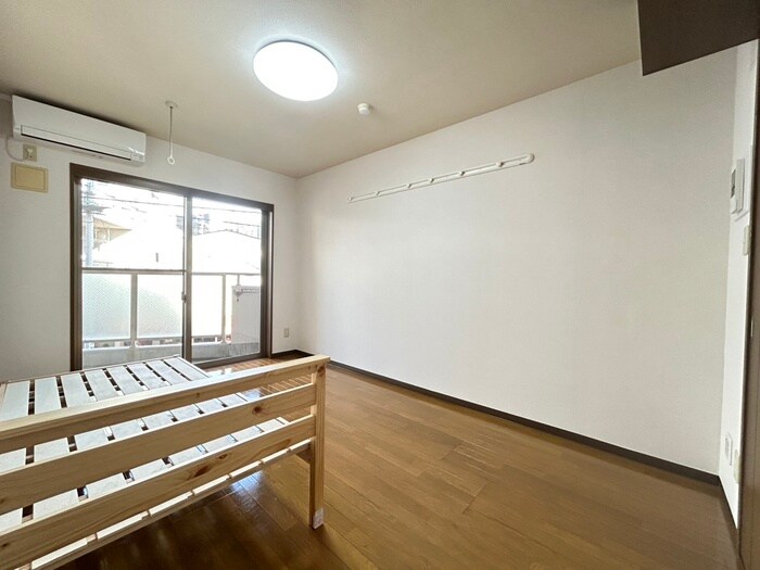 物件内観写真8　(居室)