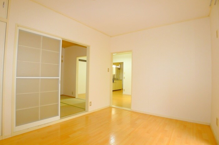 物件内観写真10　(室内からの展望)