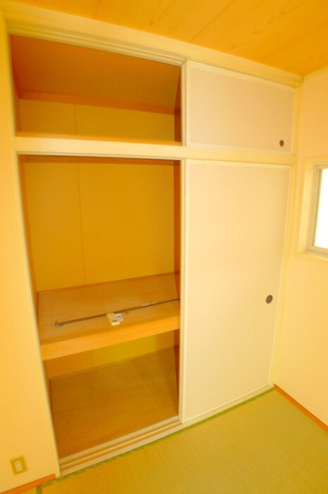 物件内観写真12　(収納)