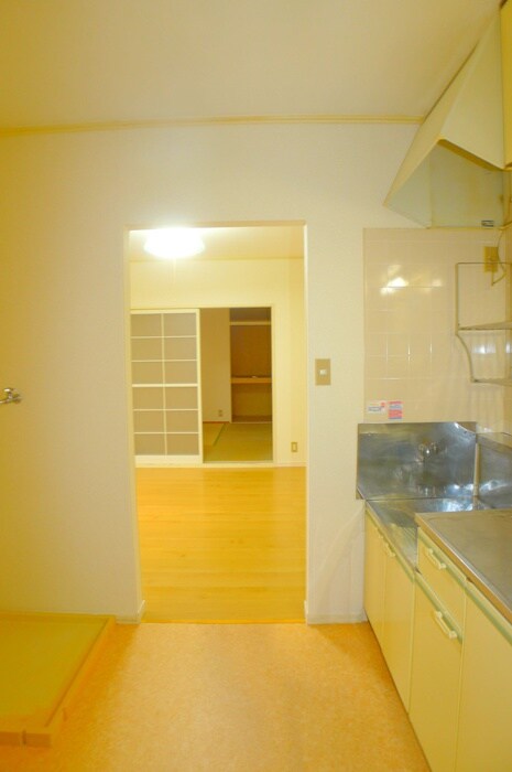 物件内観写真19　(廊下)