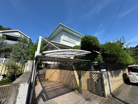 鎌倉広町の森戸建て外観写真