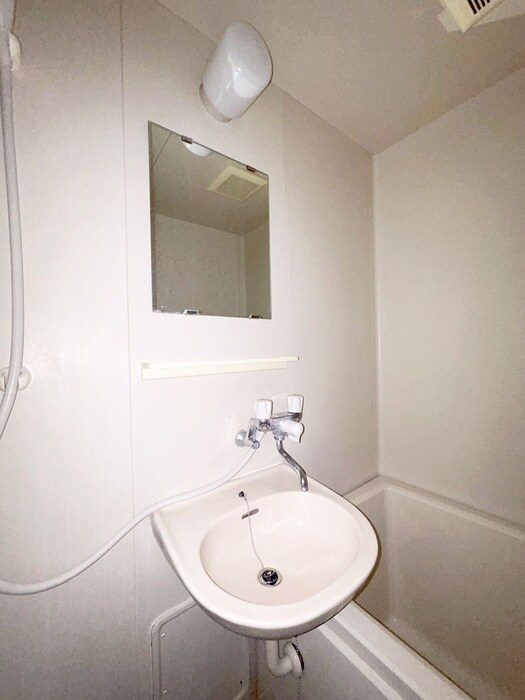 物件内観写真11　(洗面)