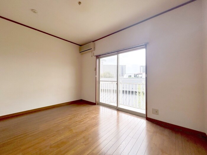 物件内観写真13　(居室)