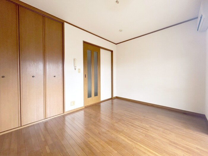 物件内観写真15　(居室)