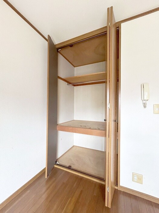 物件内観写真16　(収納)