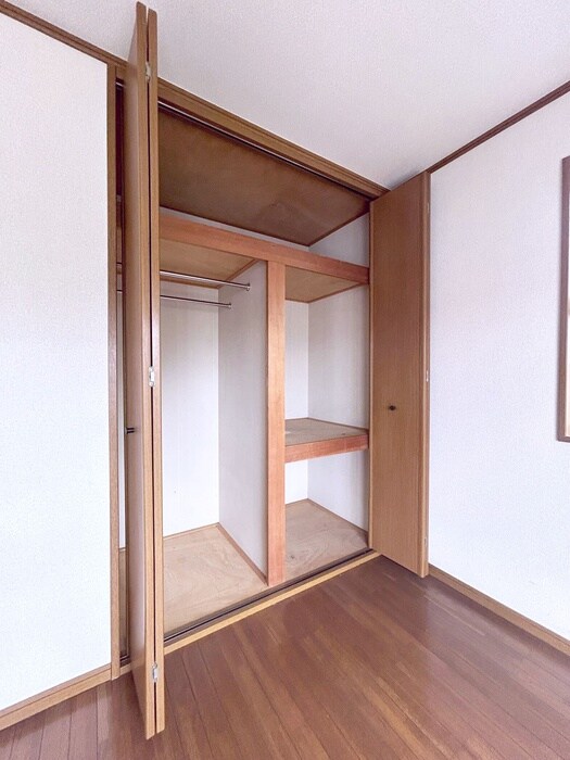 物件内観写真16　(収納)