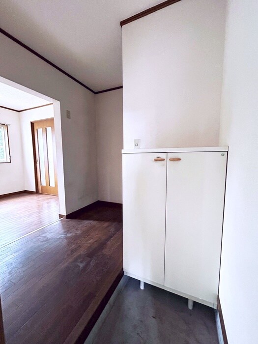 物件内観写真19　(廊下)