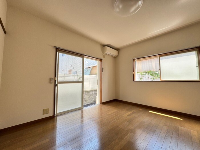 物件内観写真8　(居室)