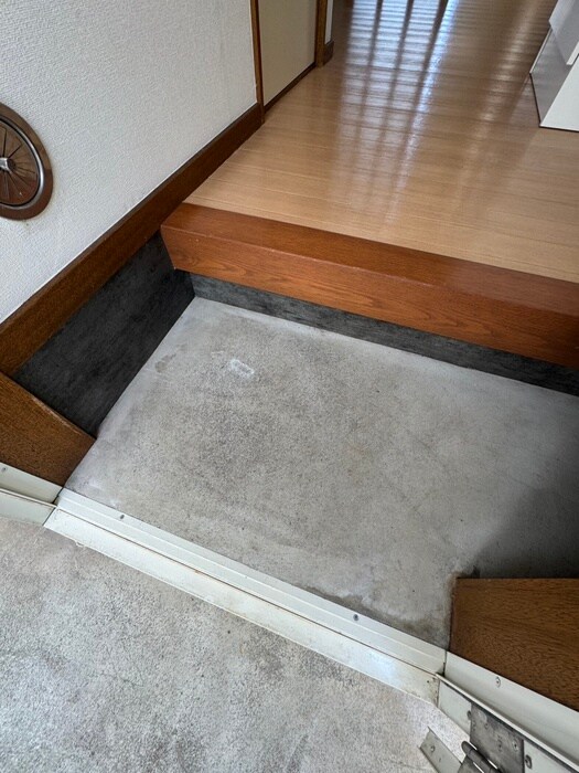 物件内観写真17　(玄関)