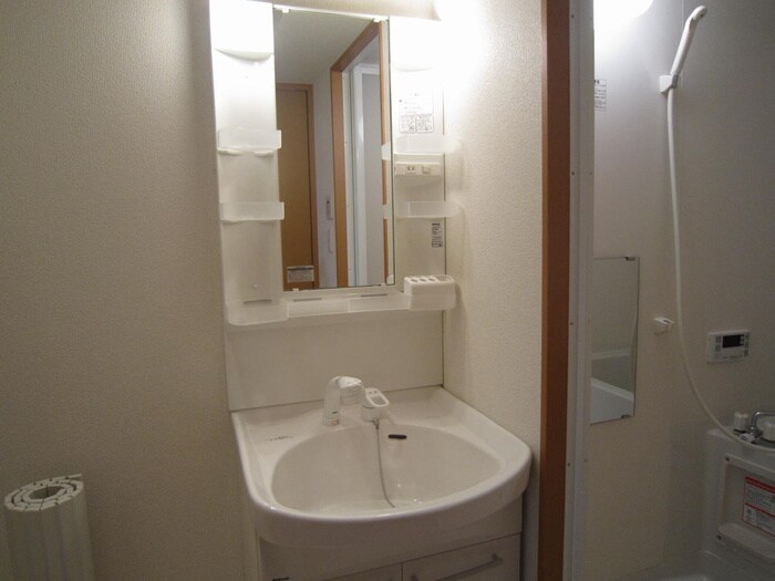 物件内観写真12　(洗面)