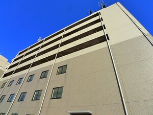 ＩＳＩＩビル外観写真