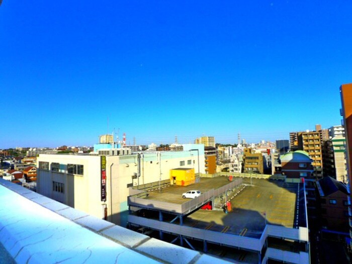 物件内観写真22　(室内からの展望)