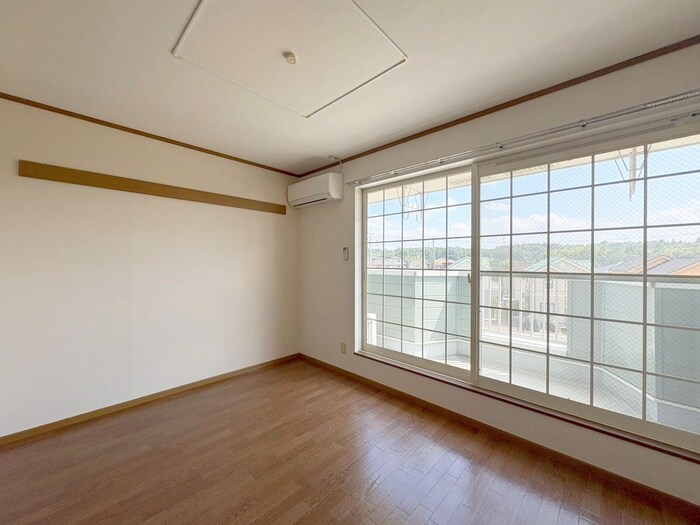 物件内観写真6　(居室)