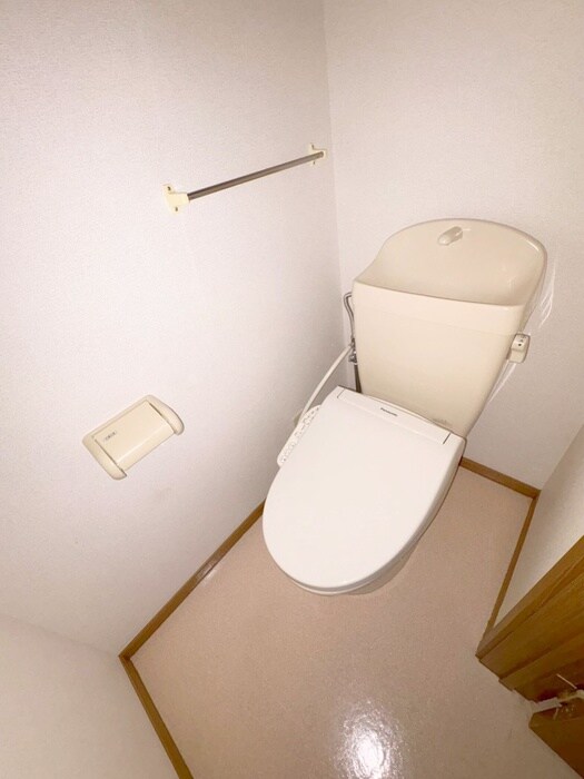 物件内観写真11　(トイレ)