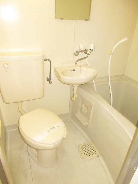 物件内観写真14　(トイレ)