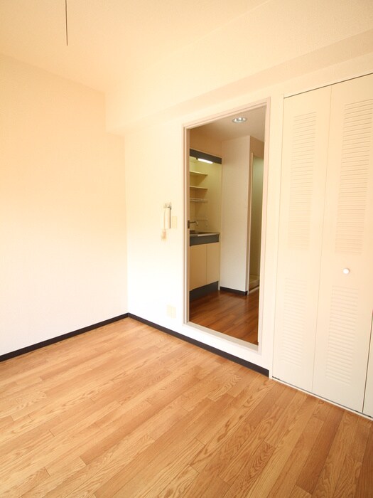 物件内観写真14　(居室)