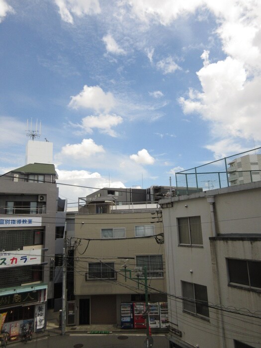 物件内観写真19　(室内からの展望)