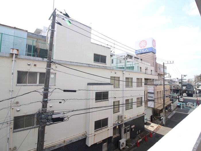 物件内観写真21　(室内からの展望)