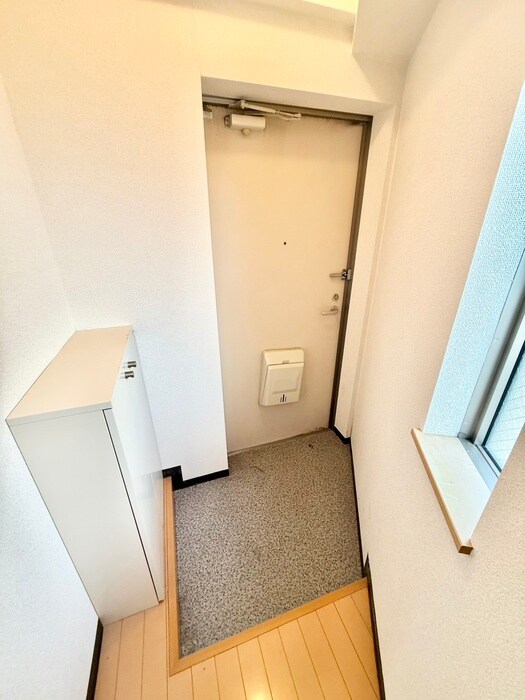 物件内観写真19　(玄関)