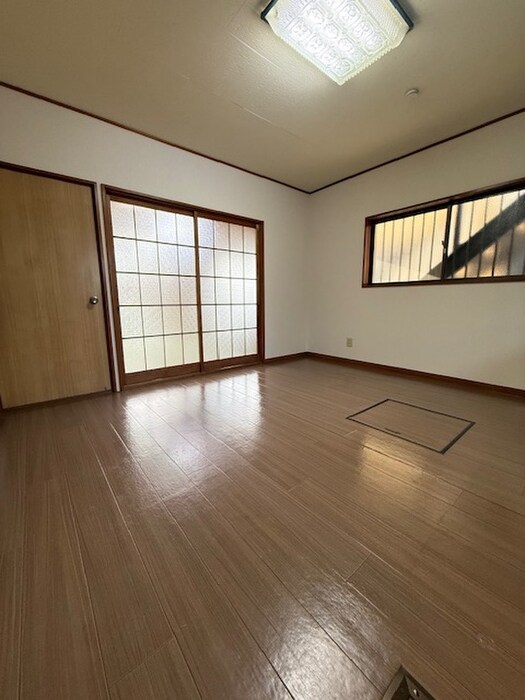 物件内観写真4　(居室)