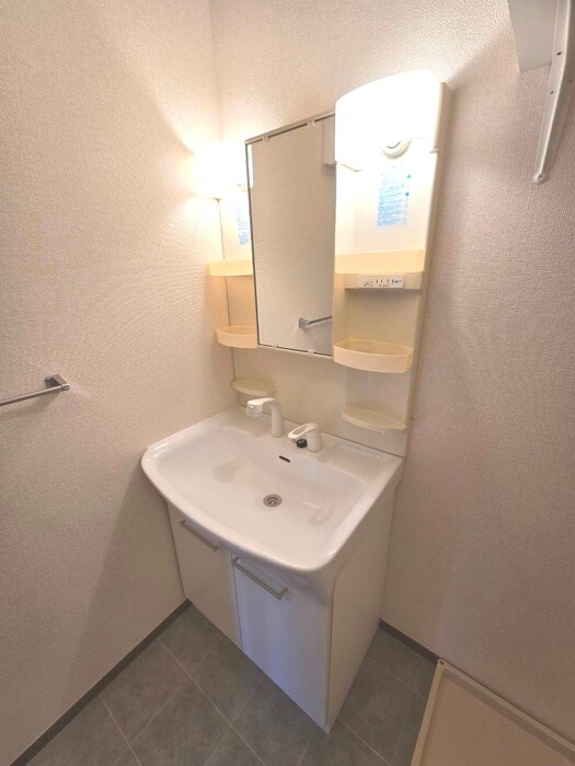 物件内観写真10　(洗面)