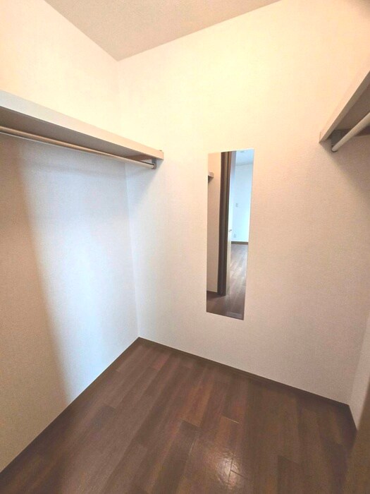 物件内観写真12　(収納)